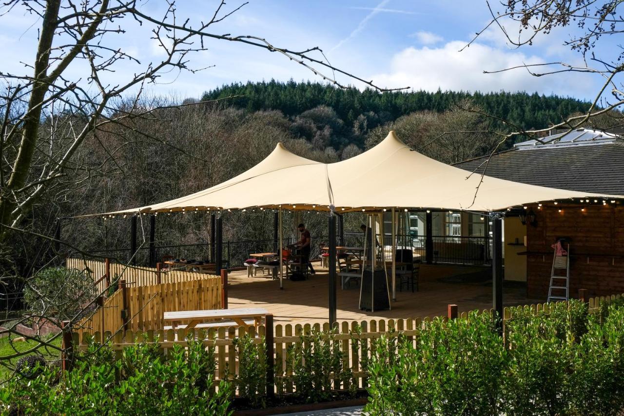 Woodenbridge Hotel מראה חיצוני תמונה