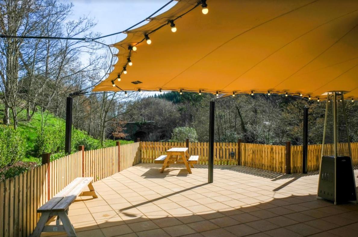 Woodenbridge Hotel מראה חיצוני תמונה